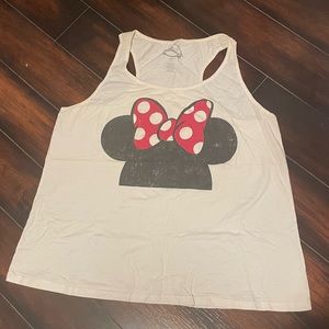 1x Minnie Mouse Disney tank top.